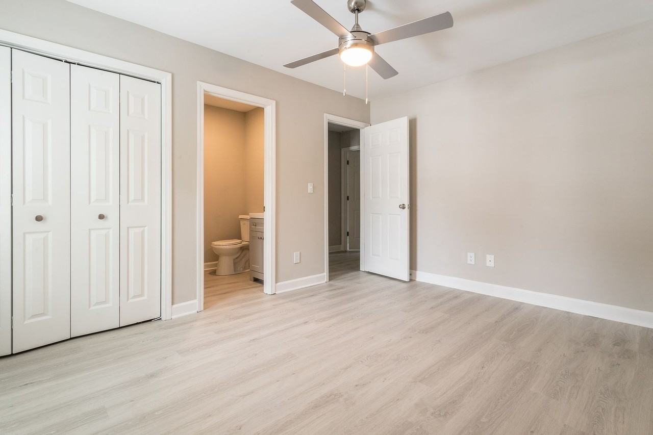 424 Bashford Rd - Photo 5 of 16