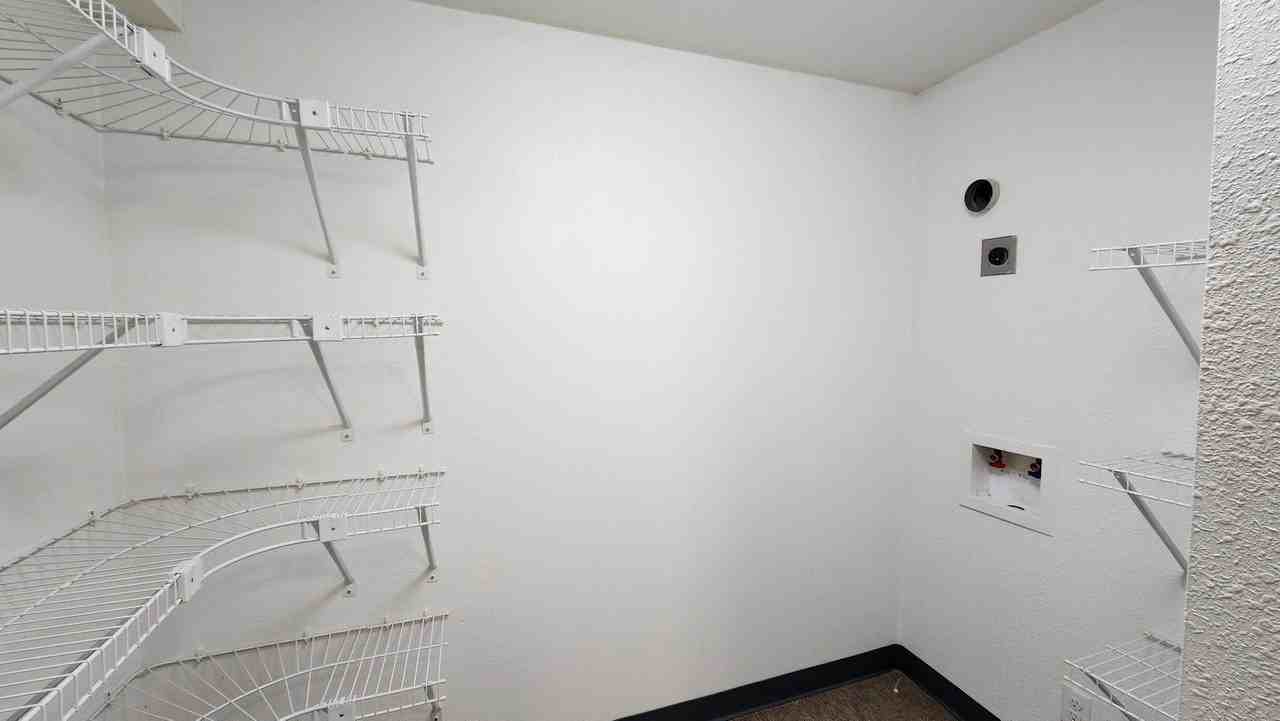 416 Evans Ave #B - Photo 5 of 12