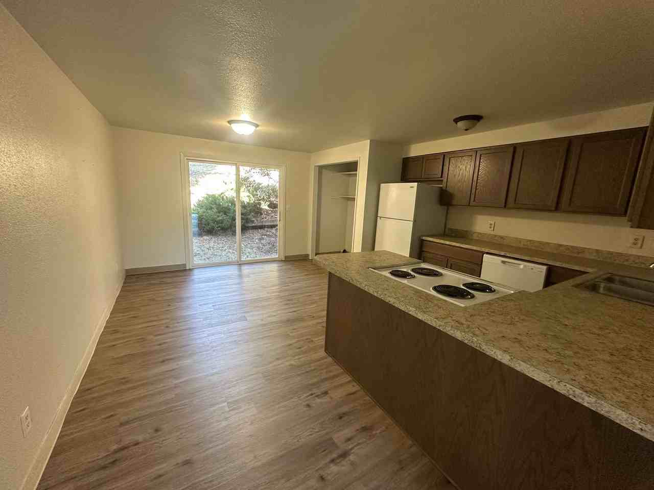 1835 Dawn Ct - Photo 5 of 14