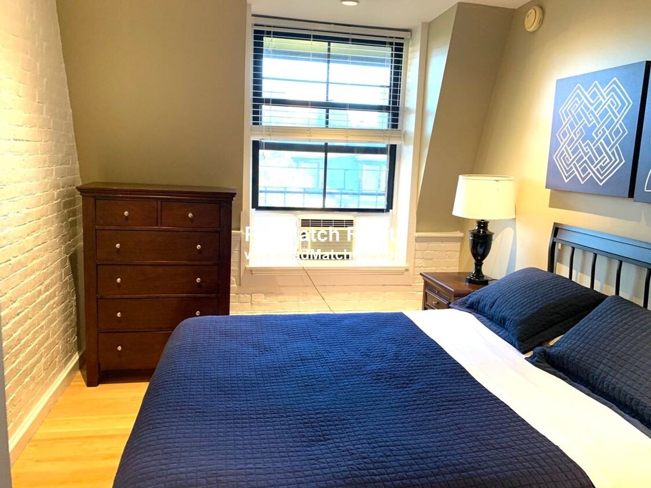 111 Beacon St - Photo 3 of 16