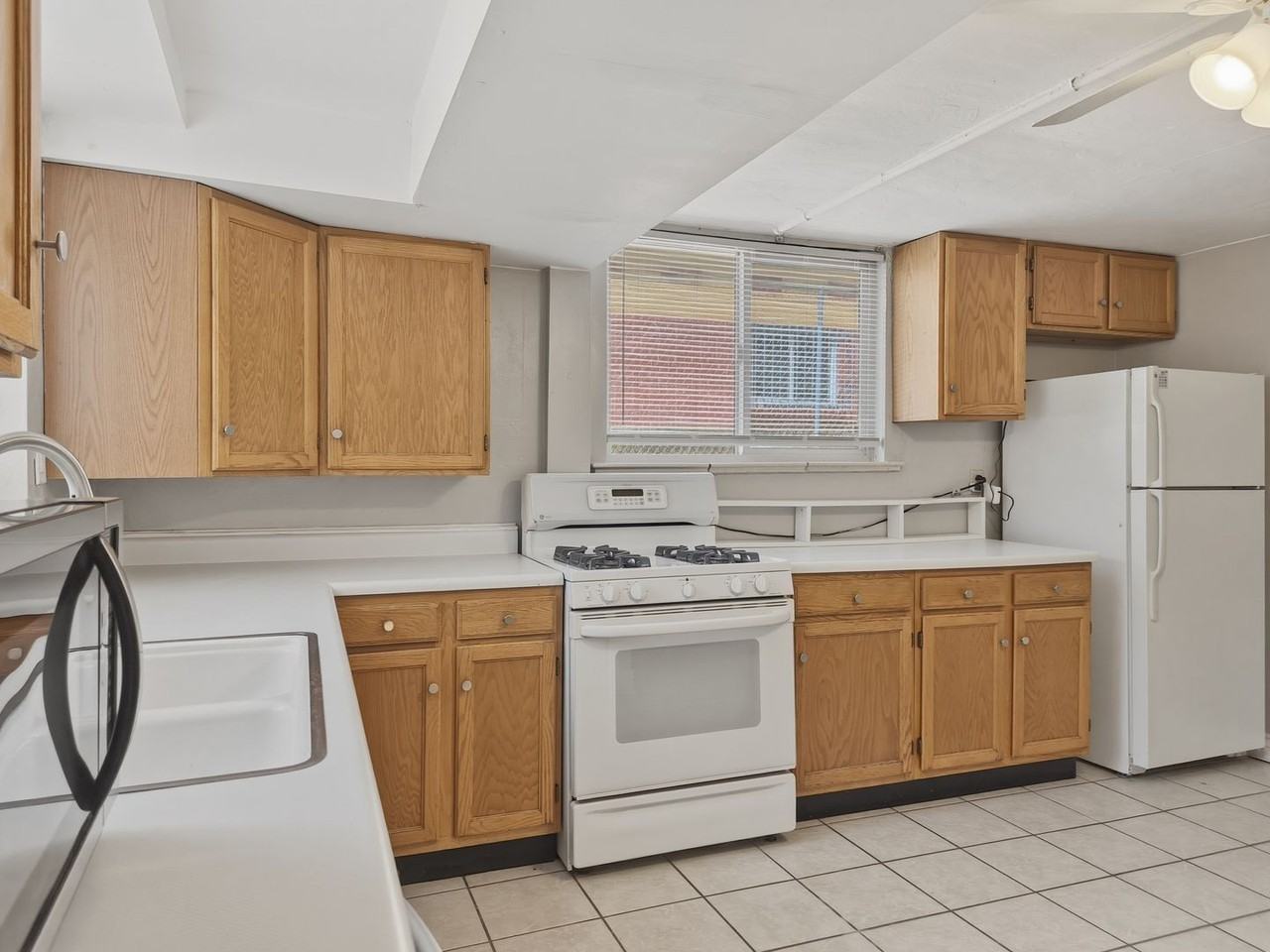 2936 W 42nd Ave - Photo 3 of 18