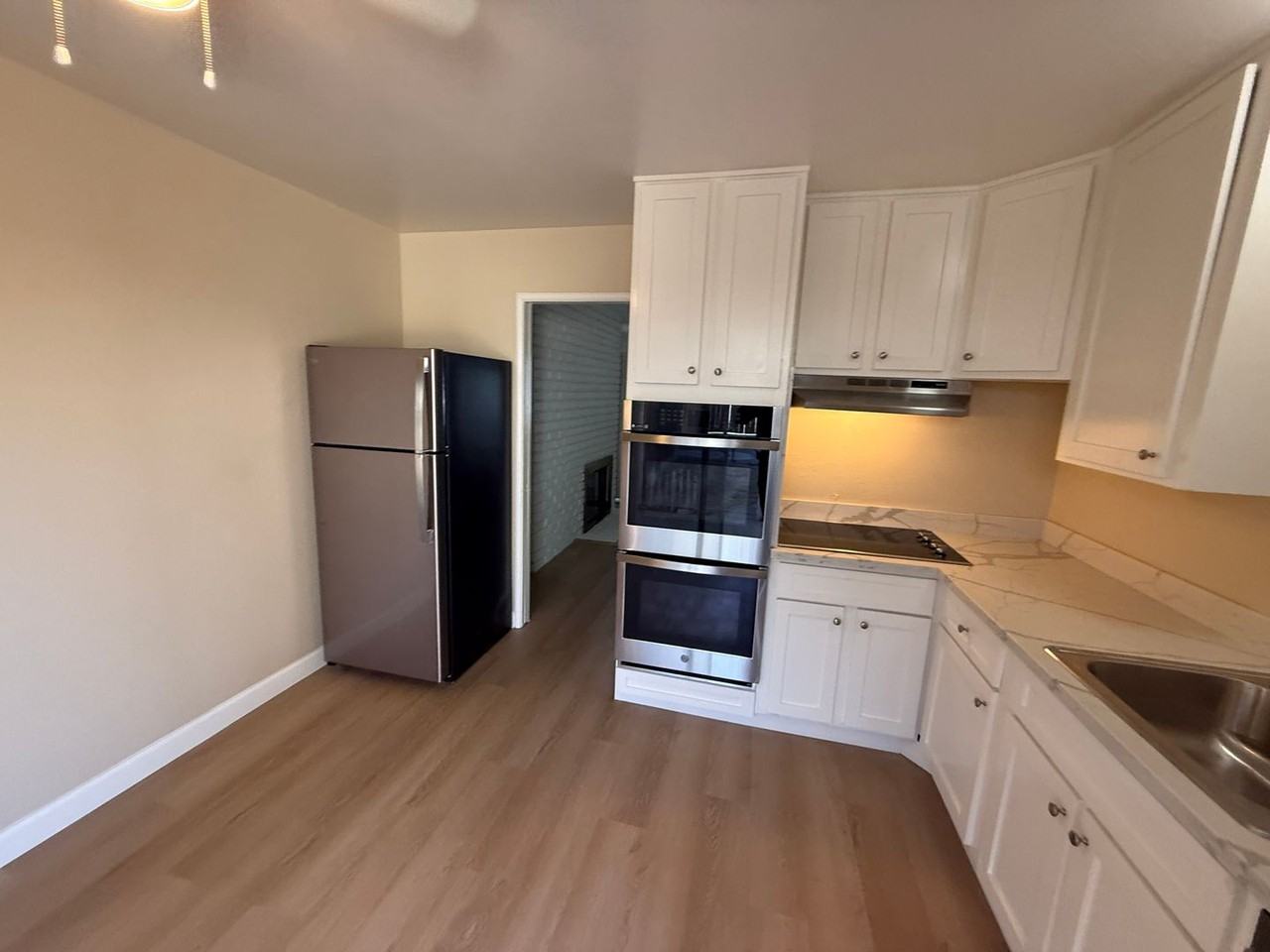 611 Fairview Dr - Photo 6 of 19