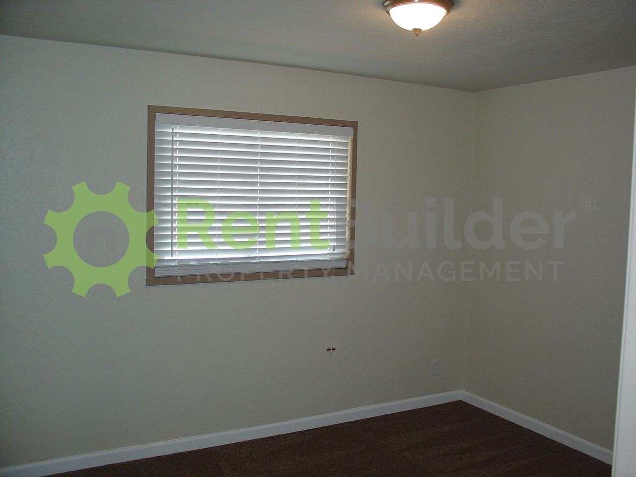 9801 Snowheights Blvd Ne - Photo 5 of 22
