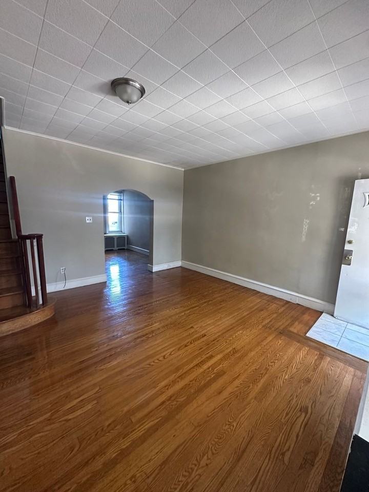 4030 Dexter St - Photo 3 of 11