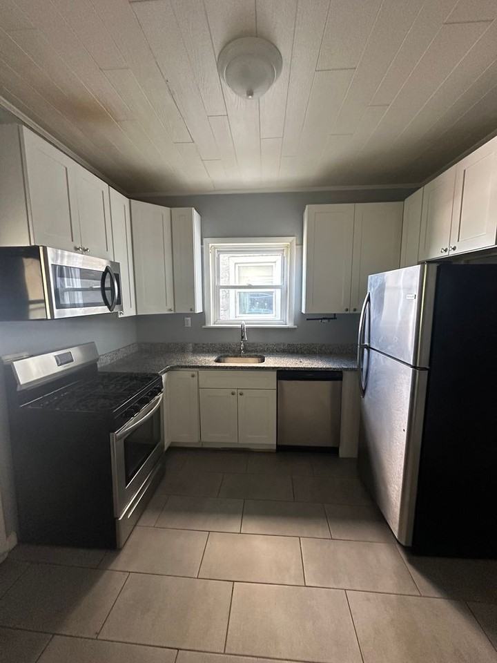 4030 Dexter St - Photo 5 of 11