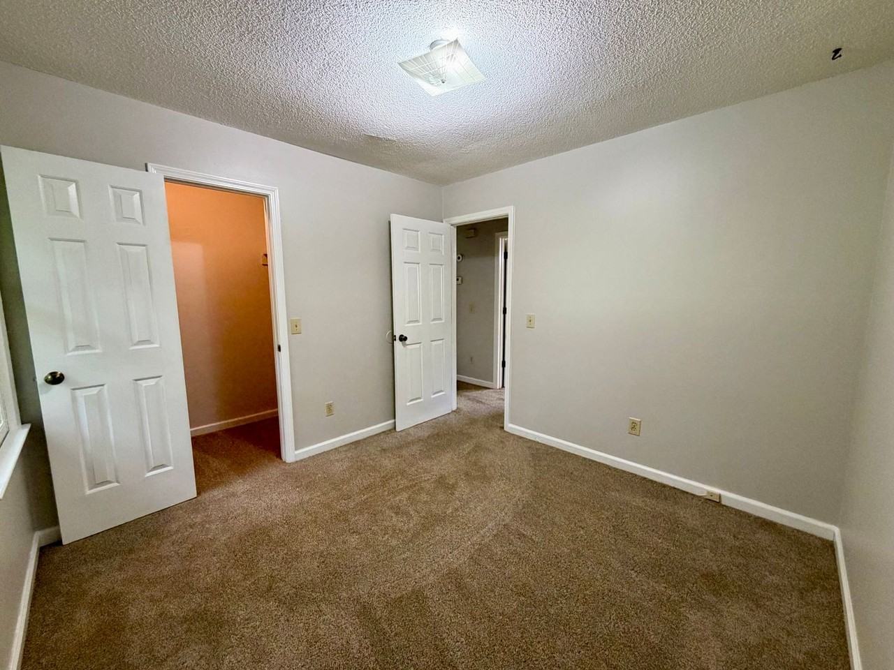 70 Frost Wood Ct - Photo 5 of 7