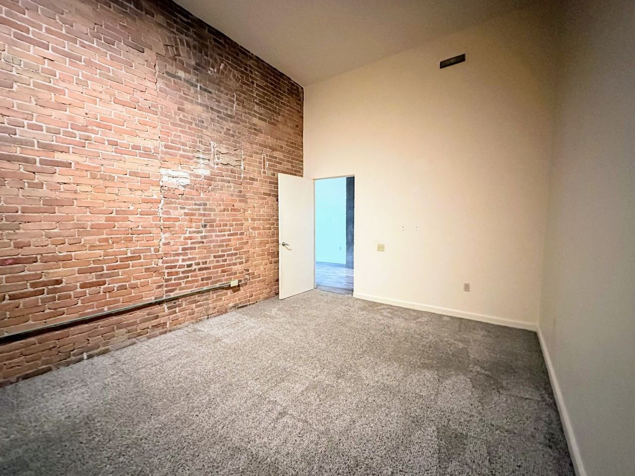 Dunlap Square-Warehouse - Photo 7 of 44