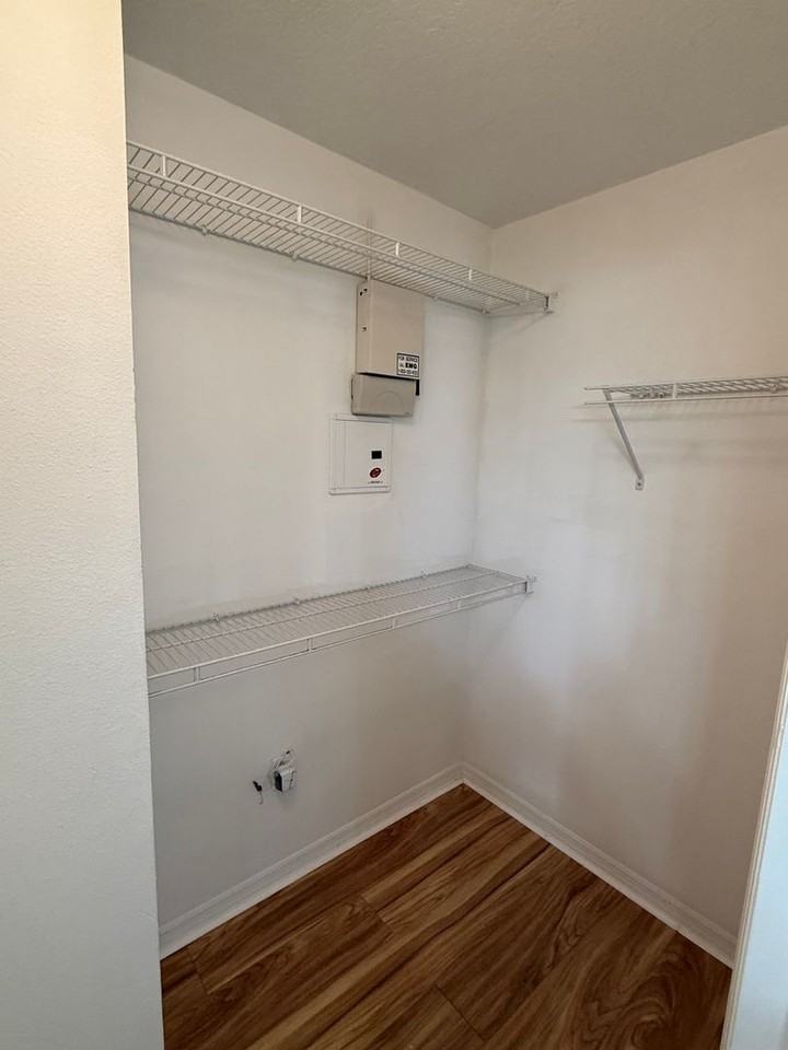 11636 Declaration Dr - Photo 5 of 15