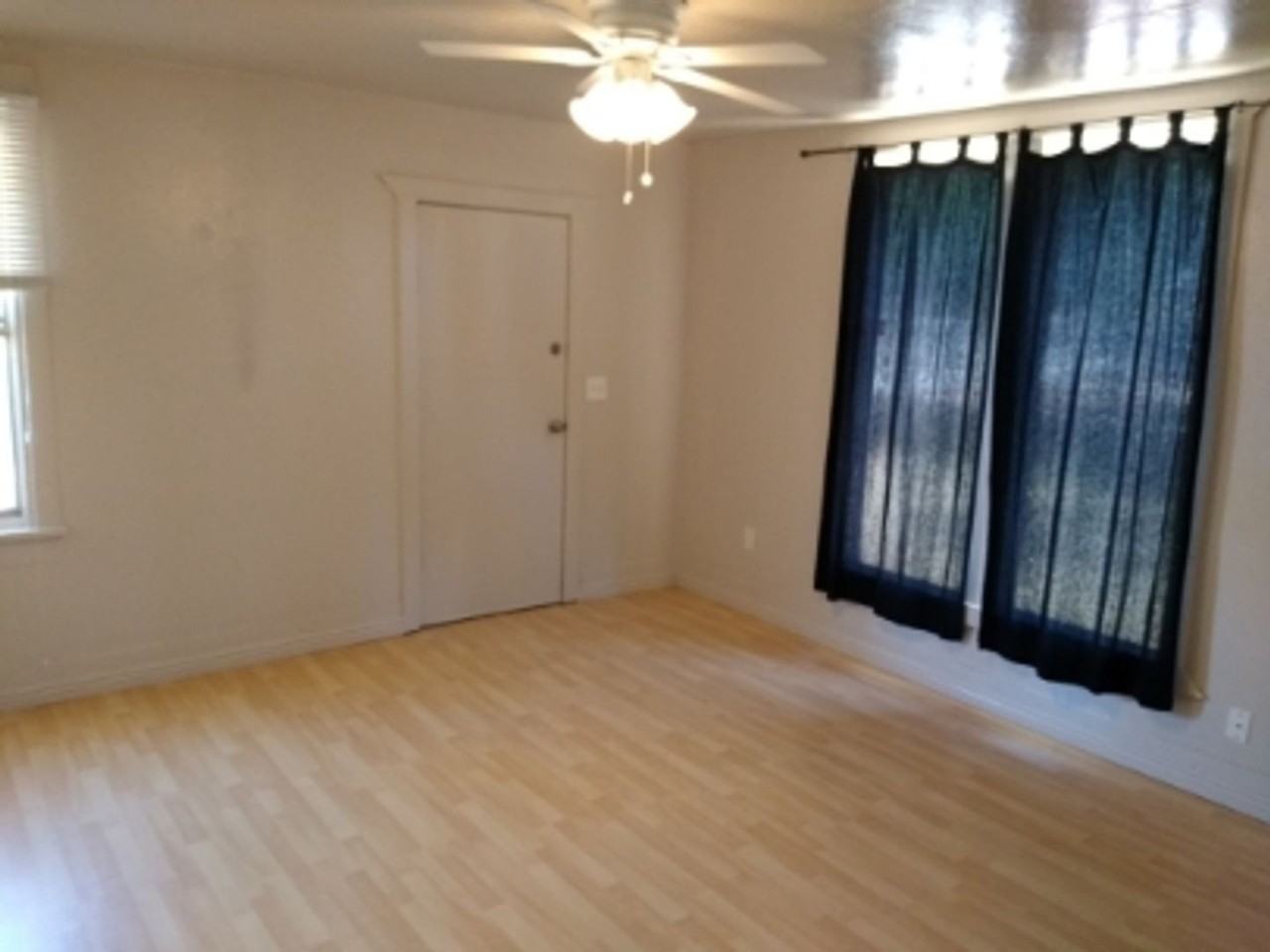 106 S 400 E - Photo 6 of 25