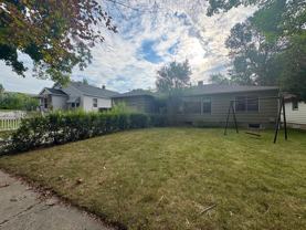 2419 Pine St - Photo 1 of 1