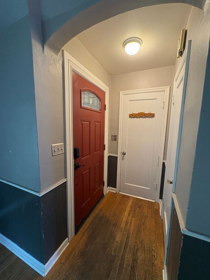 2419 Pine St - Photo 4 of 30