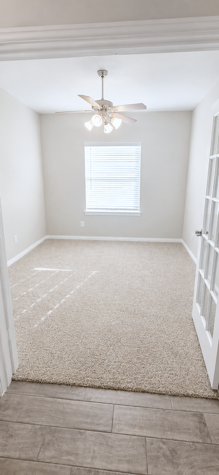 14143 Medina Dr - Photo 7 of 15
