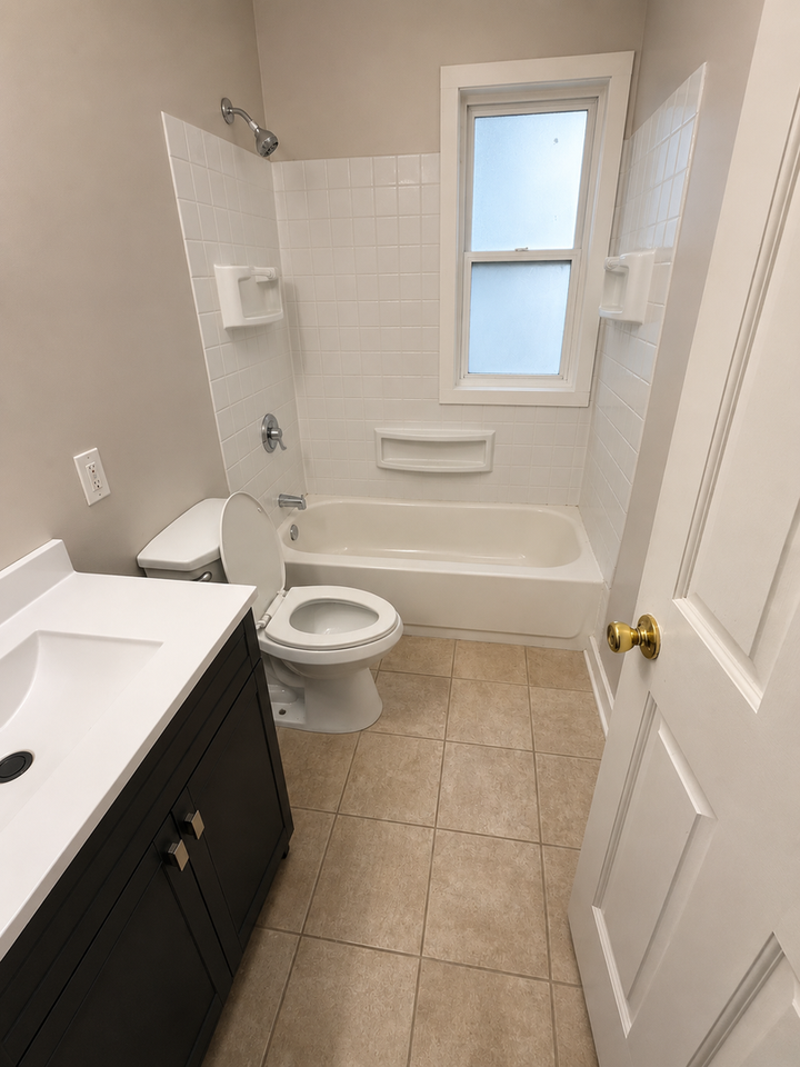 206 S Lake St - Photo 6 of 8