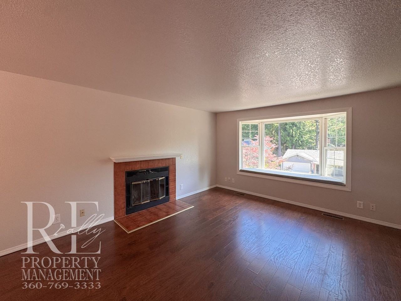 7611 Oak Park Dr Nw - Photo 7 of 29