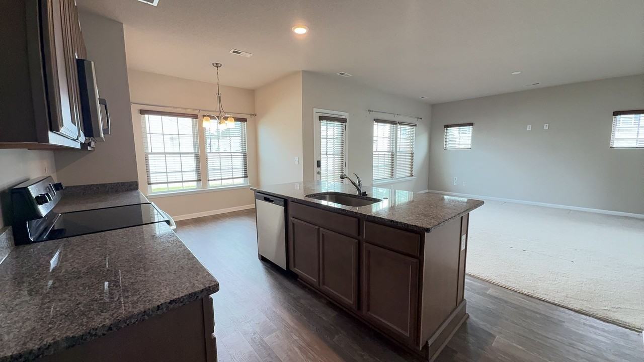 111 Honor Ln - Photo 3 of 9