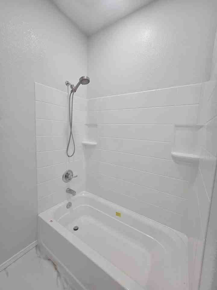 5325 Caprock Ct Ne - Photo 7 of 15