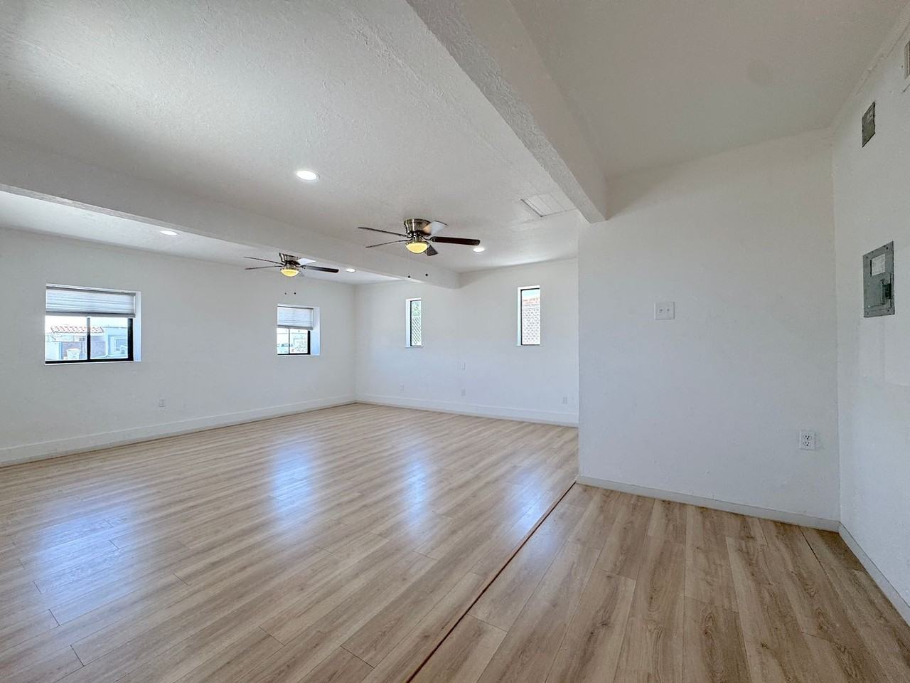 10617 Josie Pl - Photo 5 of 26