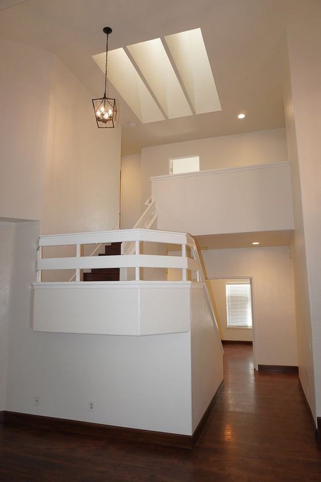 10386 Meadow Creek Dr - Photo 6 of 44