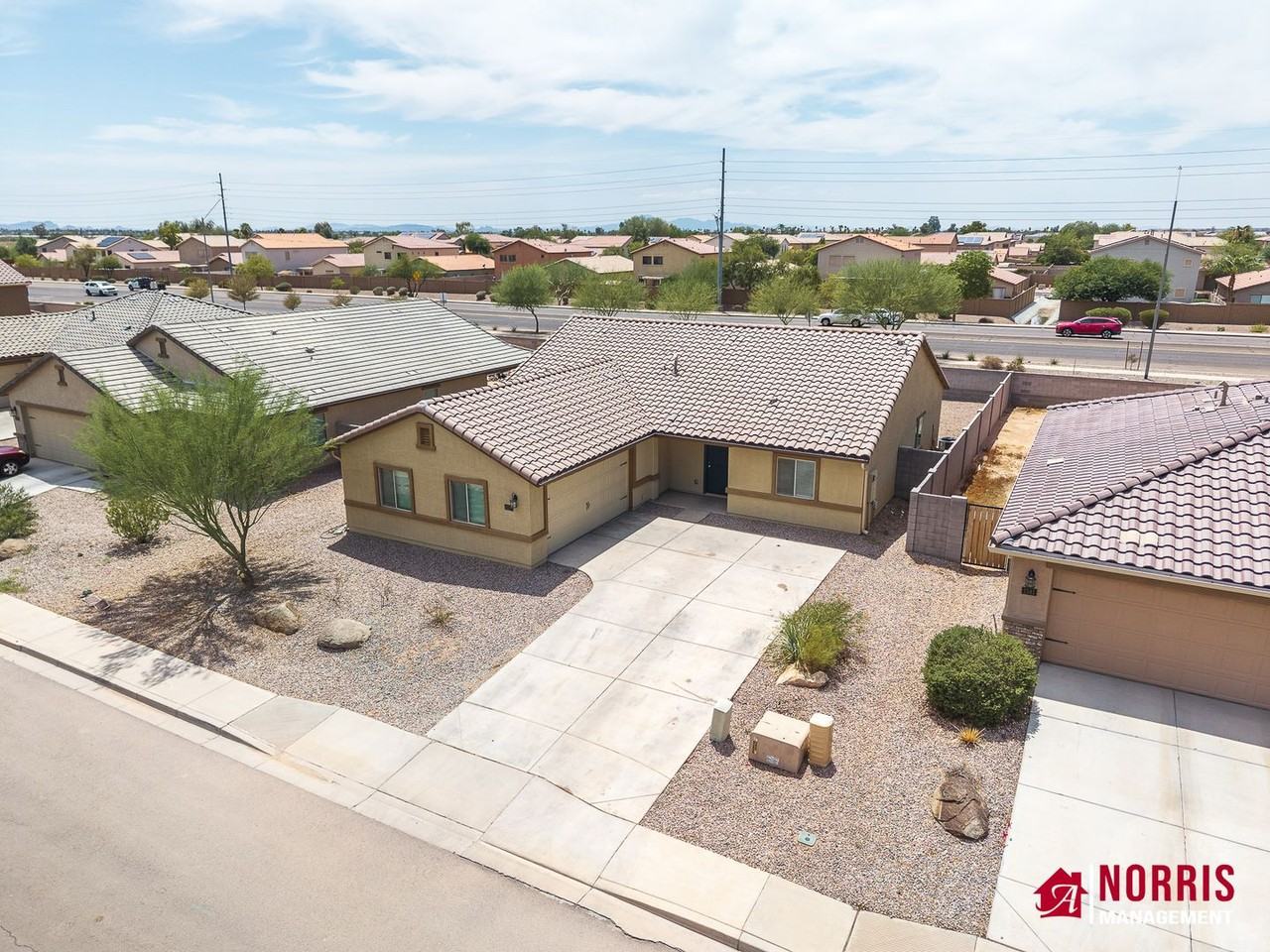 2577 N Agave Ln - Photo 6 of 45
