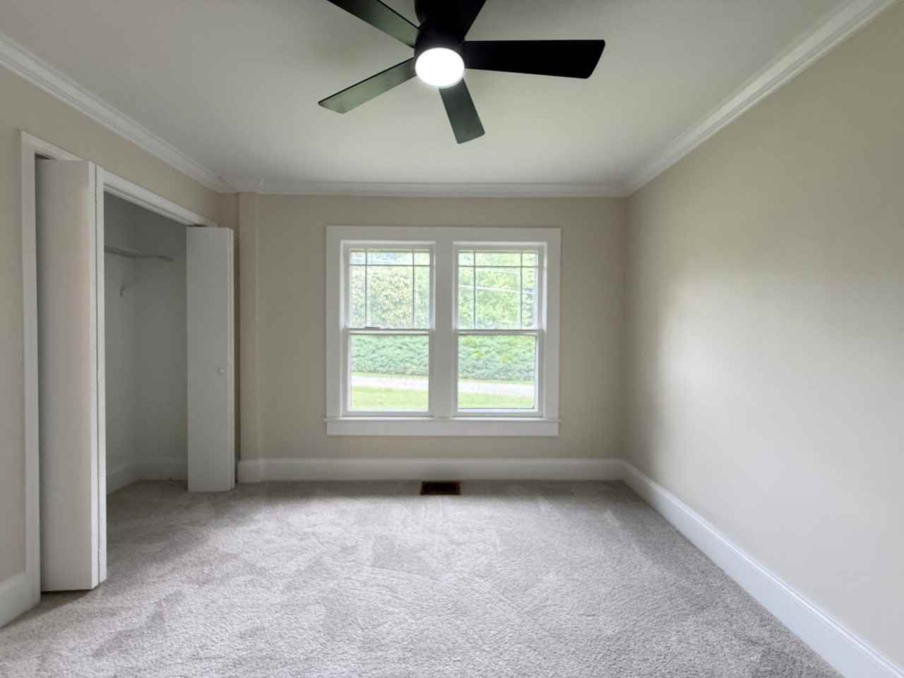 103 Tabor St - Photo 7 of 16
