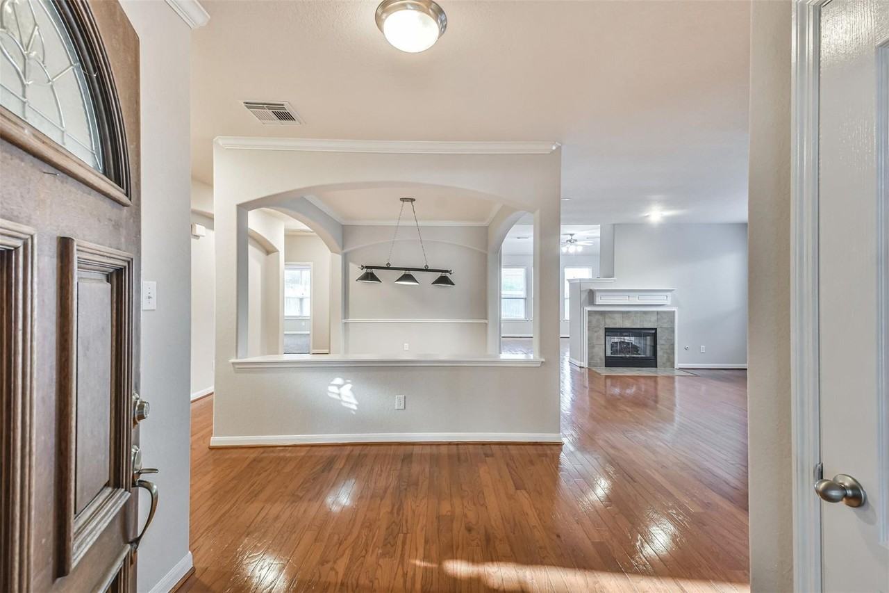 9506 Gramond Hall Ct - Photo 2 of 10