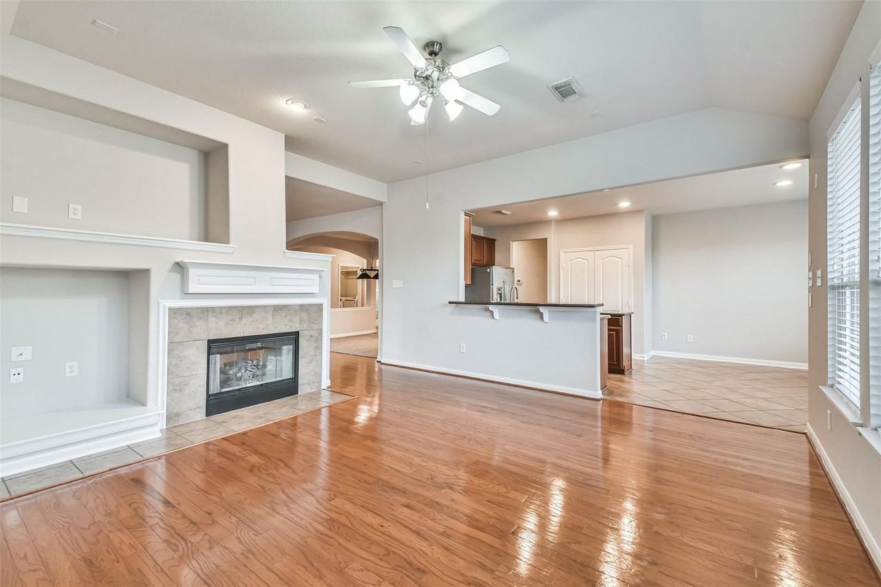 9506 Gramond Hall Ct - Photo 5 of 10