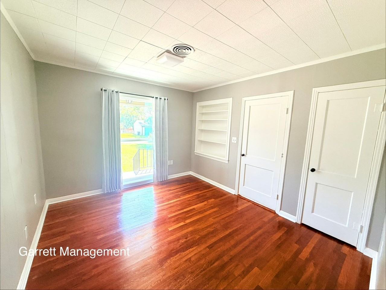 204 S Porter St - Photo 7 of 14