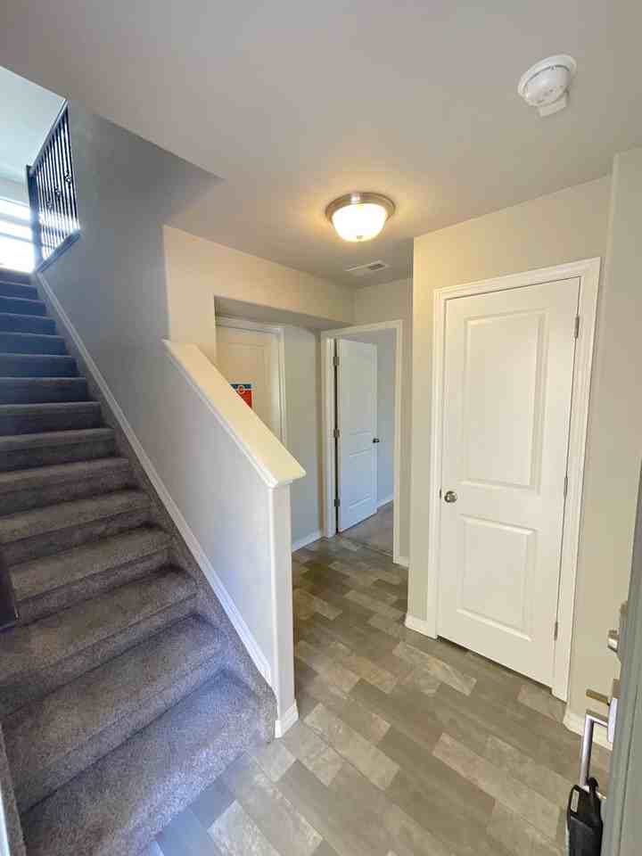 2053 Alperton Hts - Photo 7 of 27