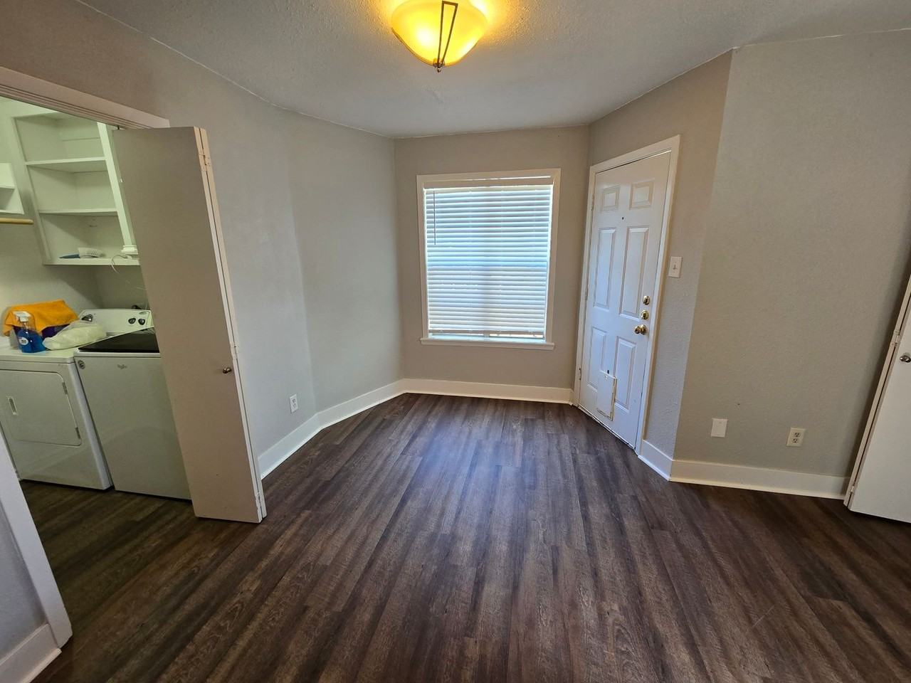 1309 Airline Dr - Photo 4 of 17