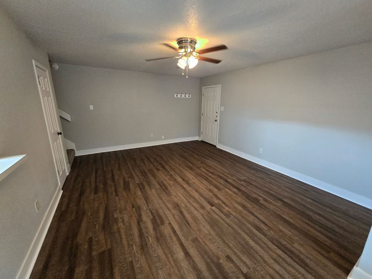 1309 Airline Dr - Photo 5 of 17