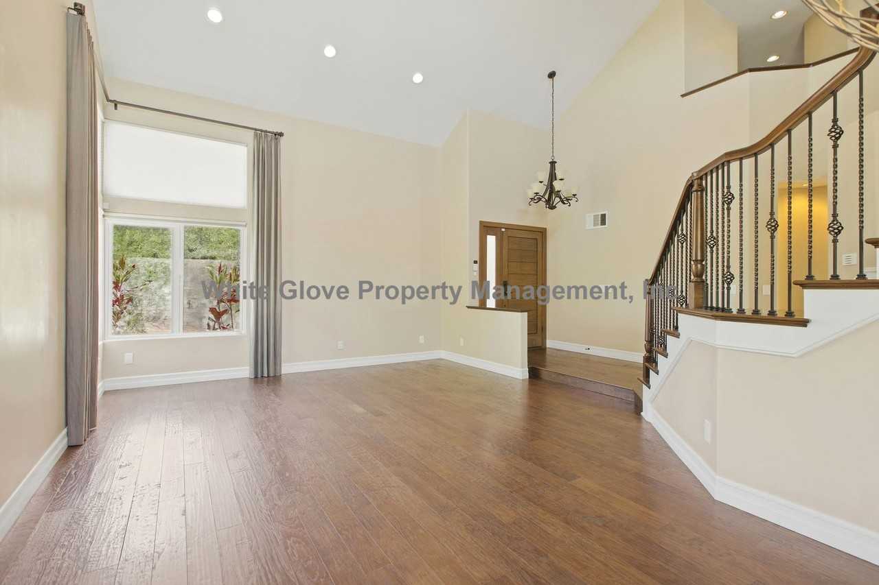 2704 N Vista Heights Ave - Photo 4 of 23