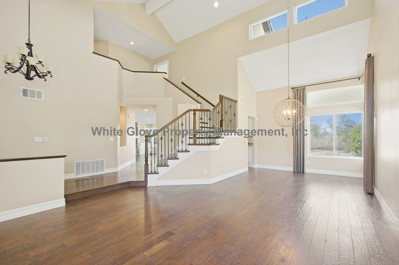 2704 N Vista Heights Ave - Photo 5 of 23
