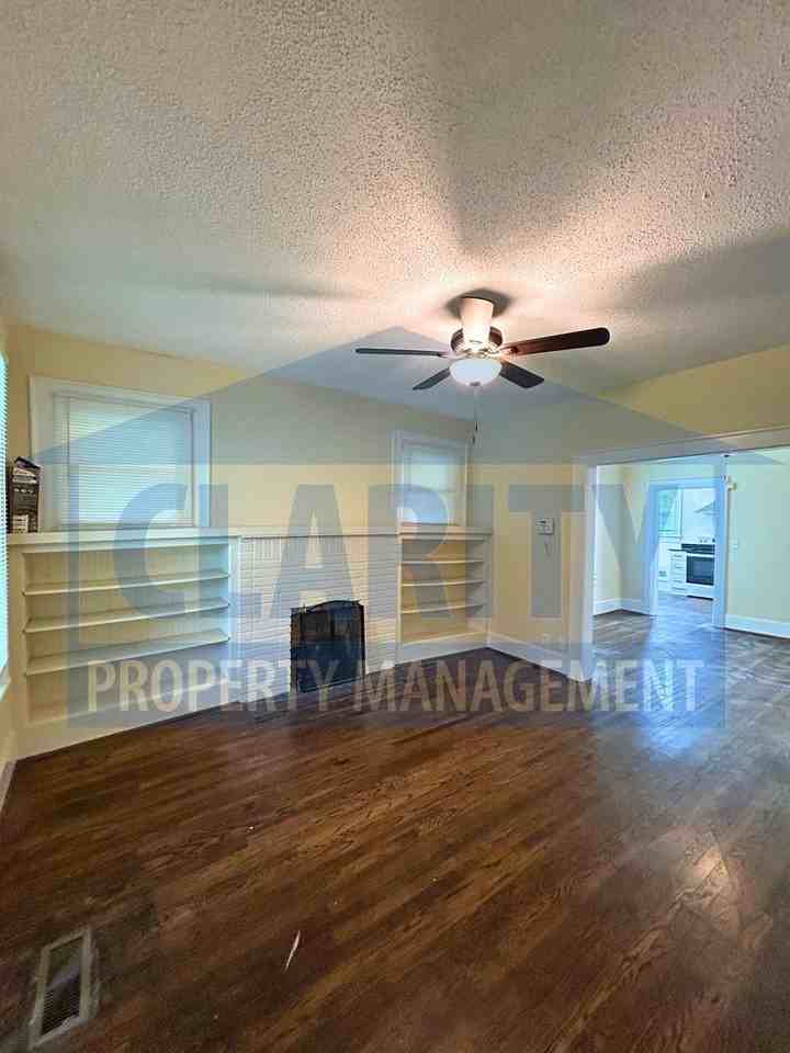 920 East Ave - Photo 7 of 30
