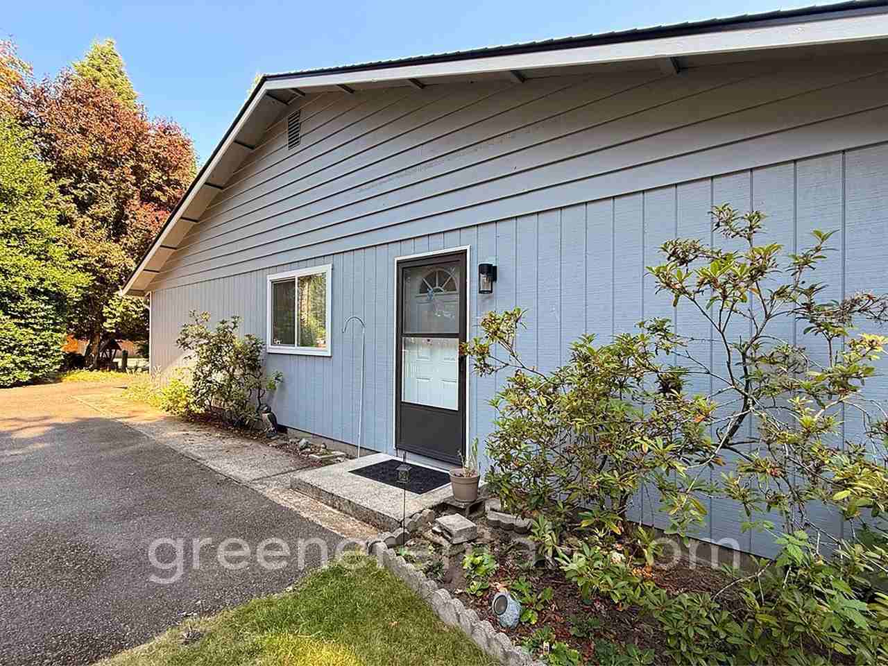 7625 Trails End Dr Se - Photo 3 of 16