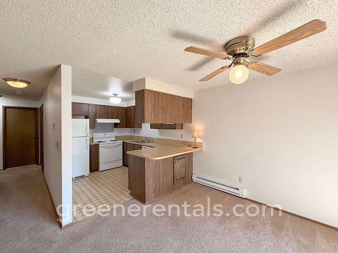 7625 Trails End Dr Se - Photo 4 of 16