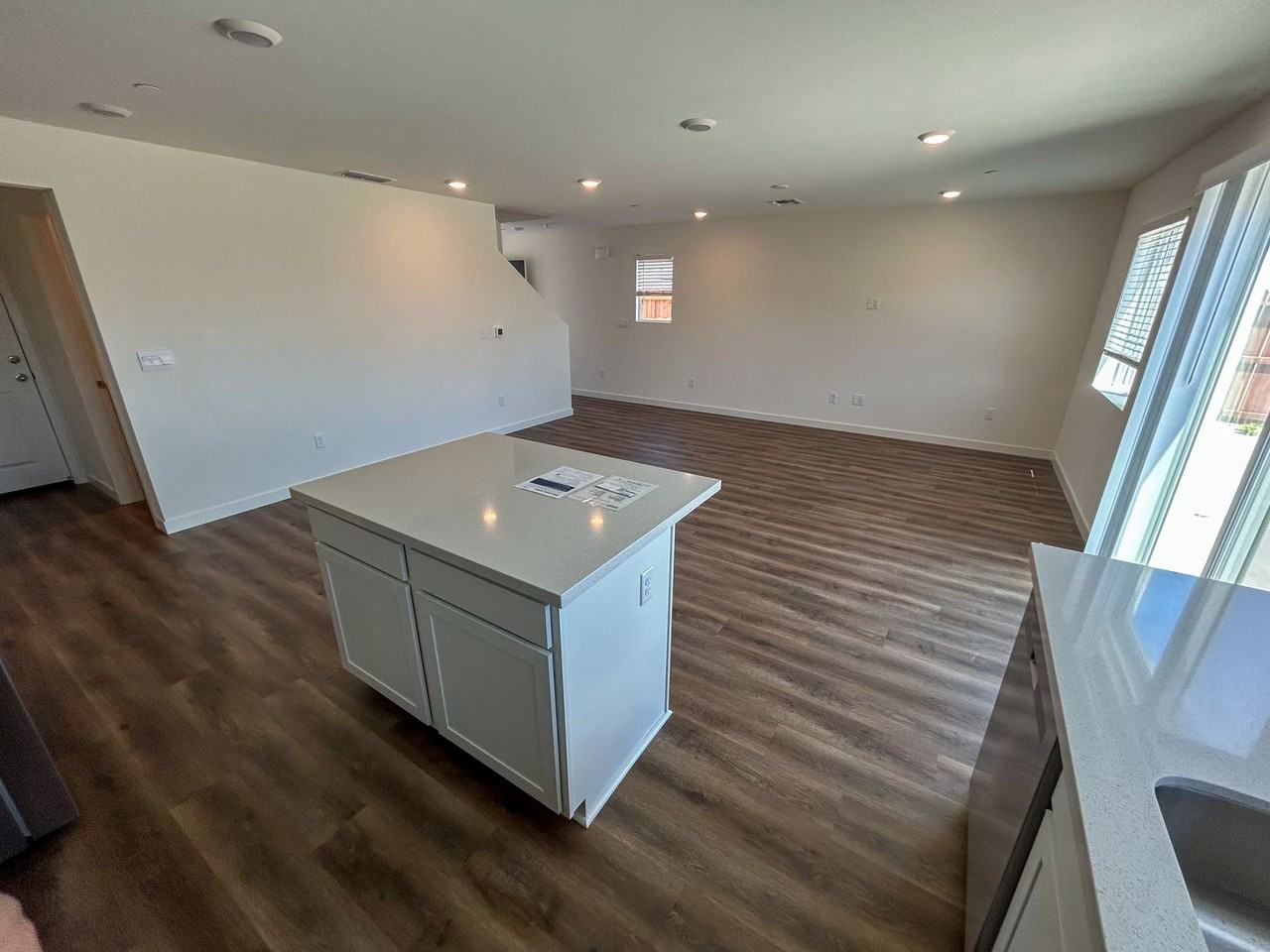 809 Congaree Ln - Photo 5 of 25