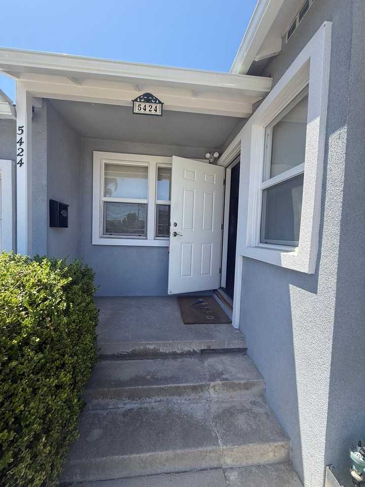 5424 W 123rd Pl - Photo 2 of 16