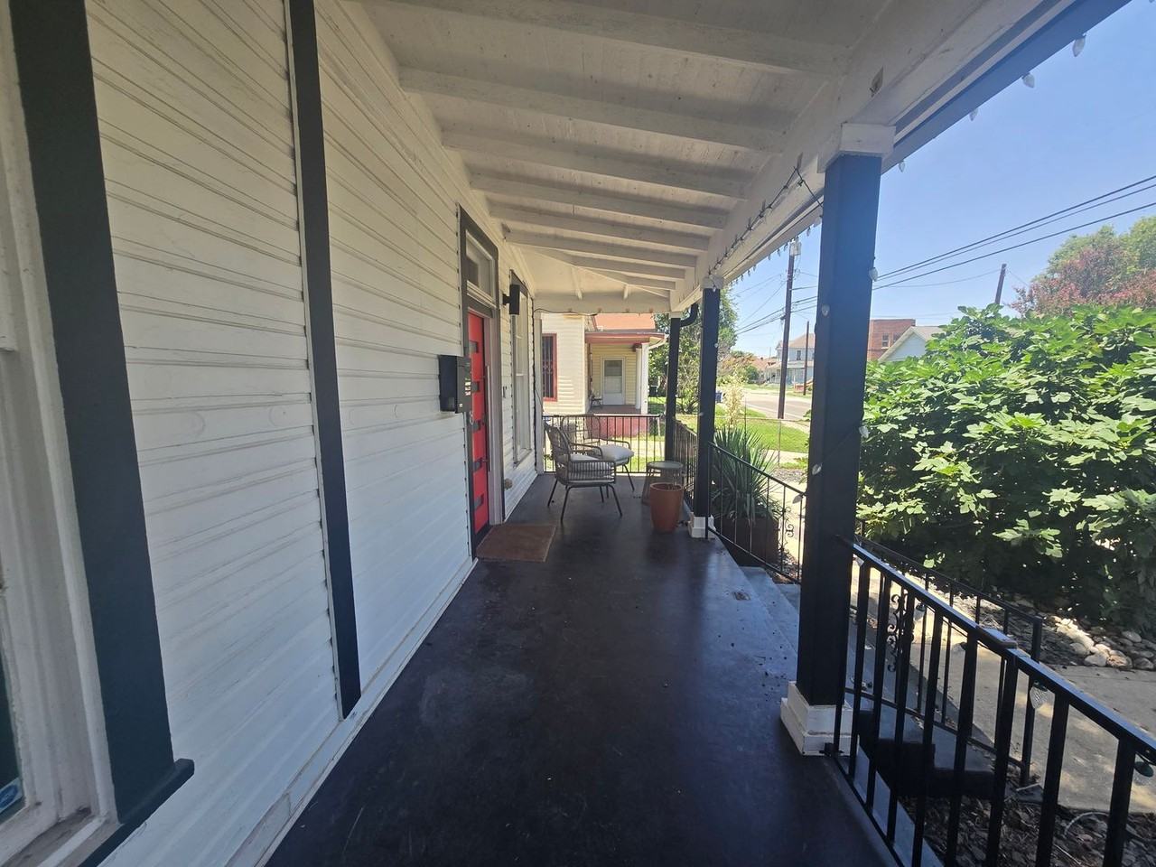 1118 Nolan St - Photo 3 of 45