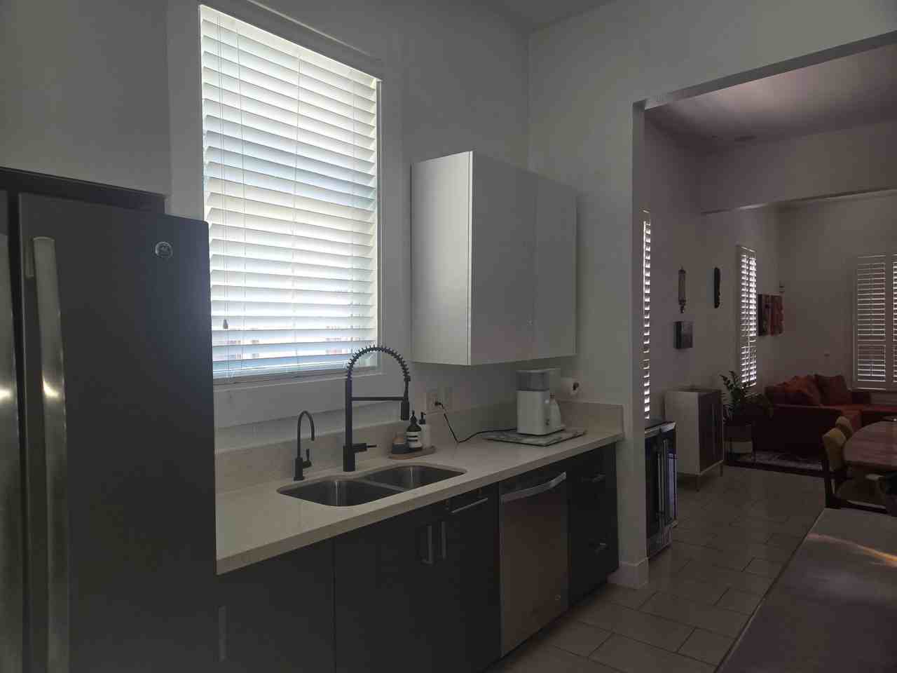 1118 Nolan St - Photo 6 of 45