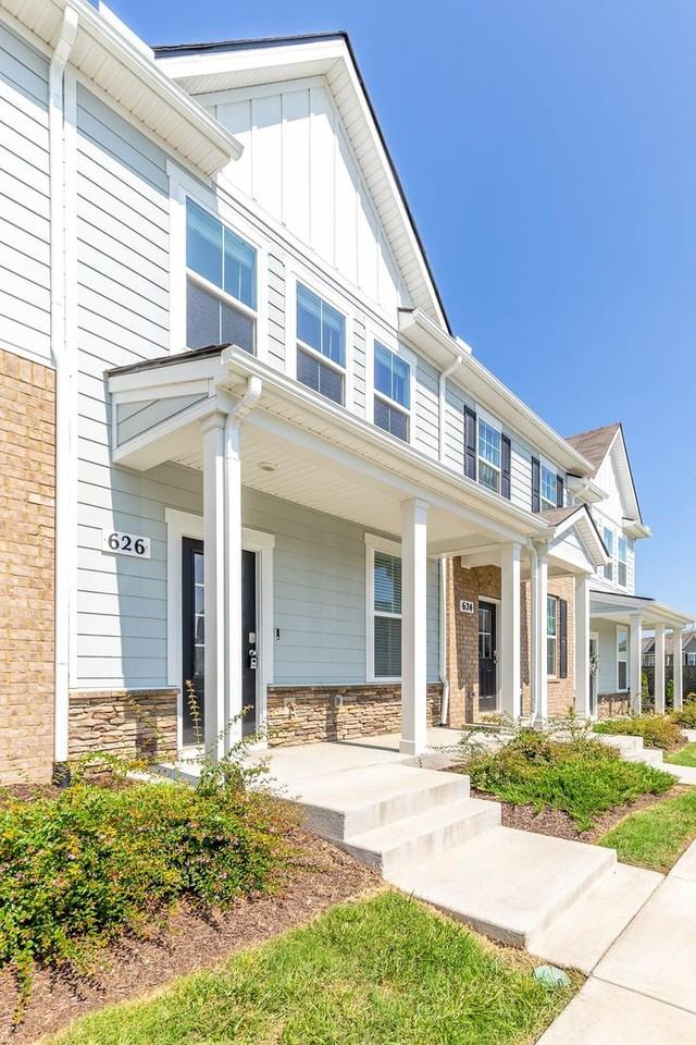 626 Longtail Ln - Photo 4 of 32
