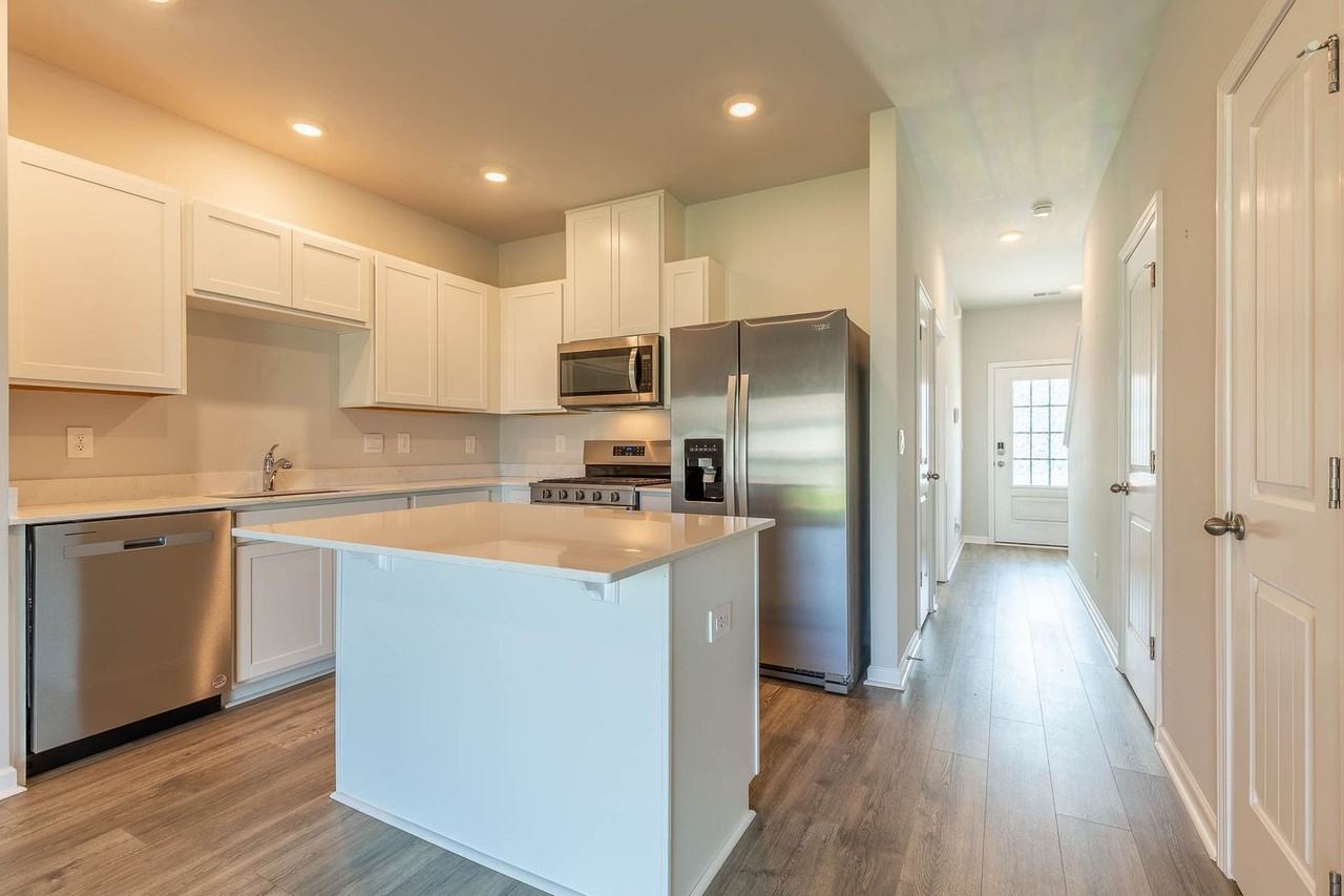 626 Longtail Ln - Photo 5 of 32