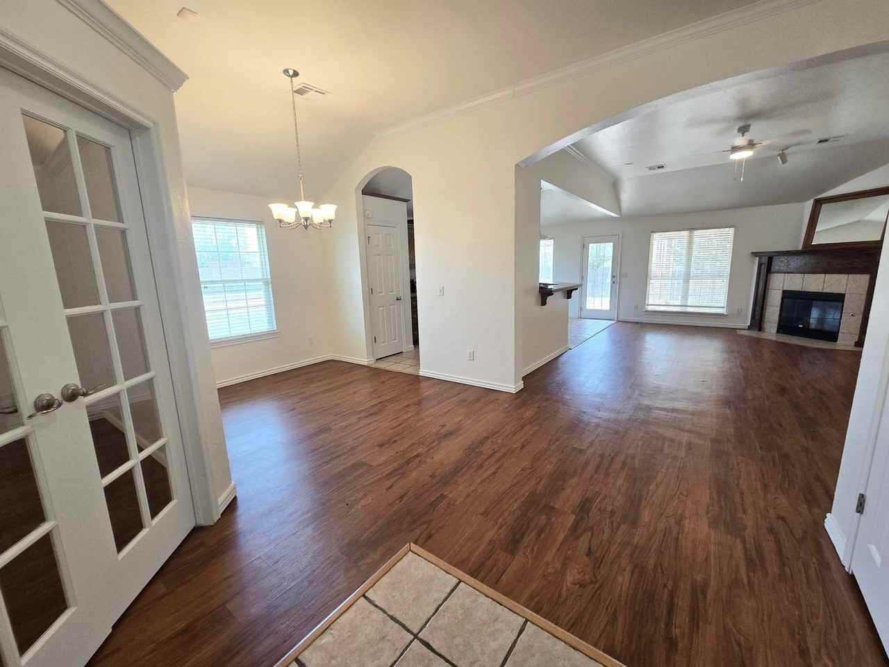 16001 Korie Dr - Photo 2 of 24