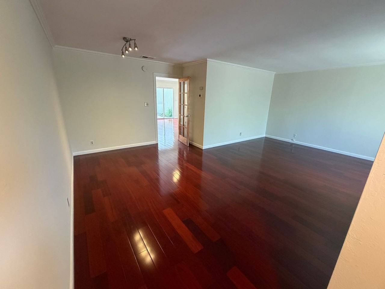 3423 Catalina Ave - Photo 3 of 15