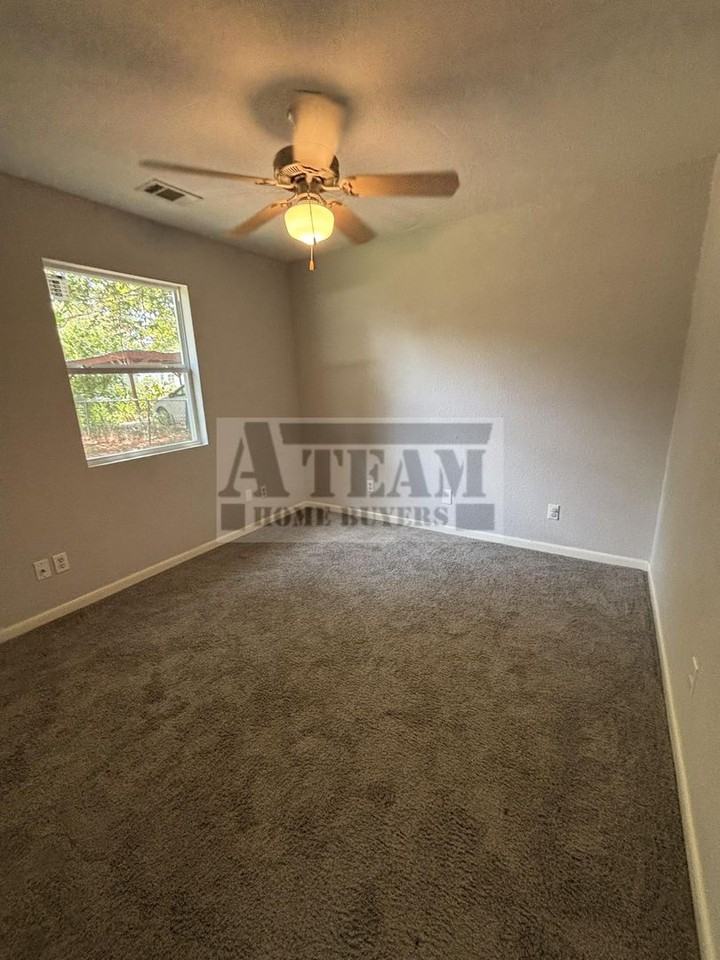 124 Timbercrest Dr - Photo 7 of 18
