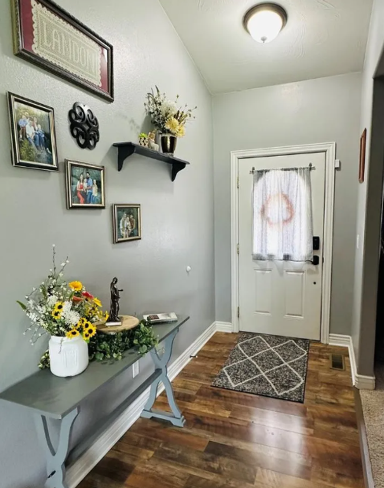 2 N 3737 E - Photo 2 of 39