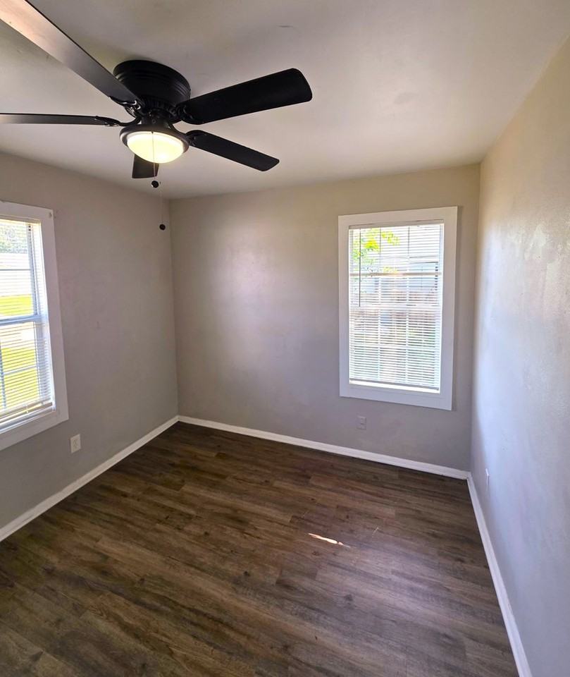 3104 Se 21st St - Photo 5 of 9