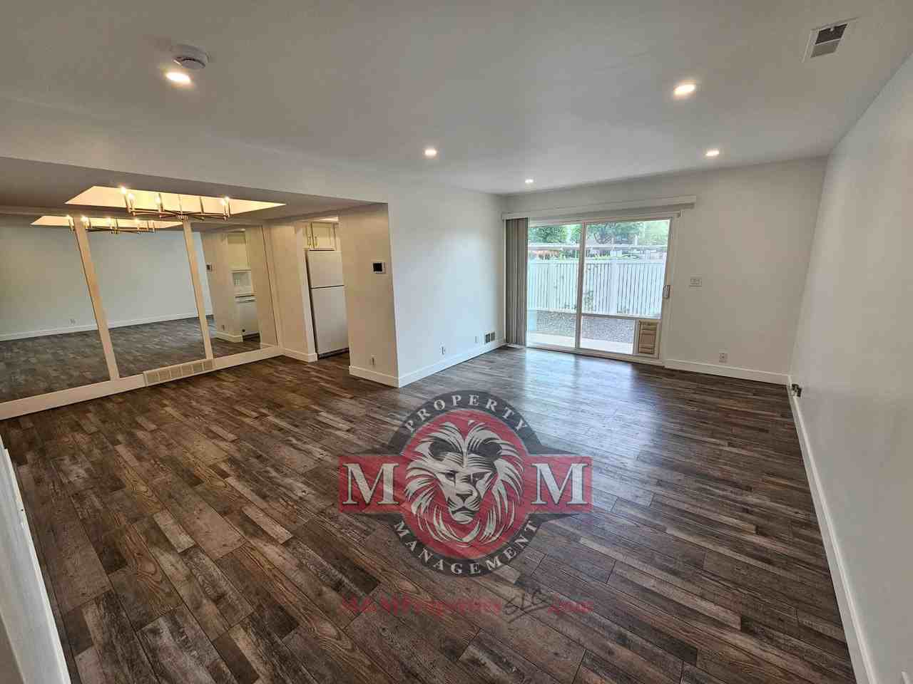 5704 S Waterbury Way #H - Photo 2 of 24