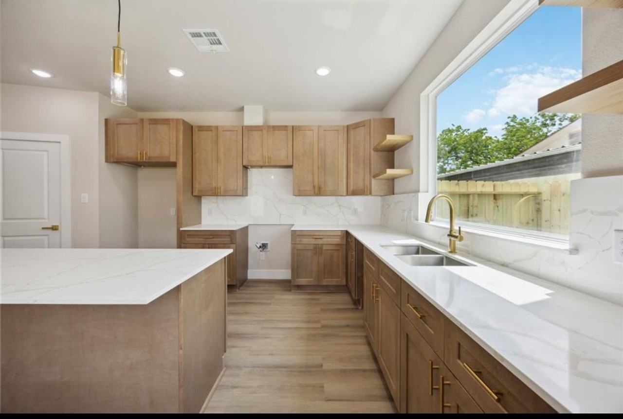 222 Canino Rd - Photo 3 of 15
