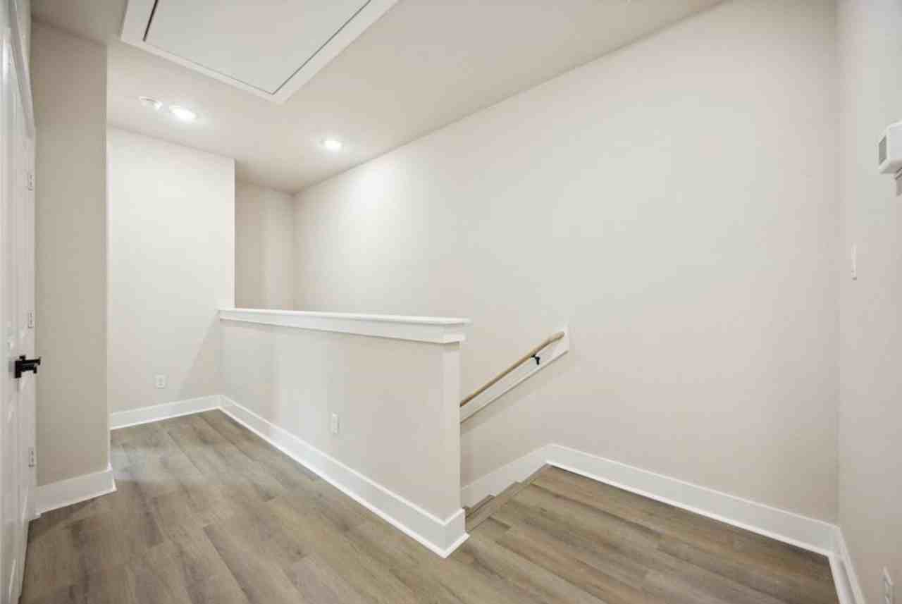 222 Canino Rd - Photo 5 of 15