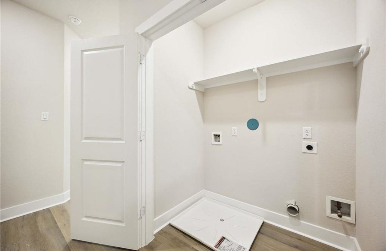 222 Canino Rd - Photo 6 of 15